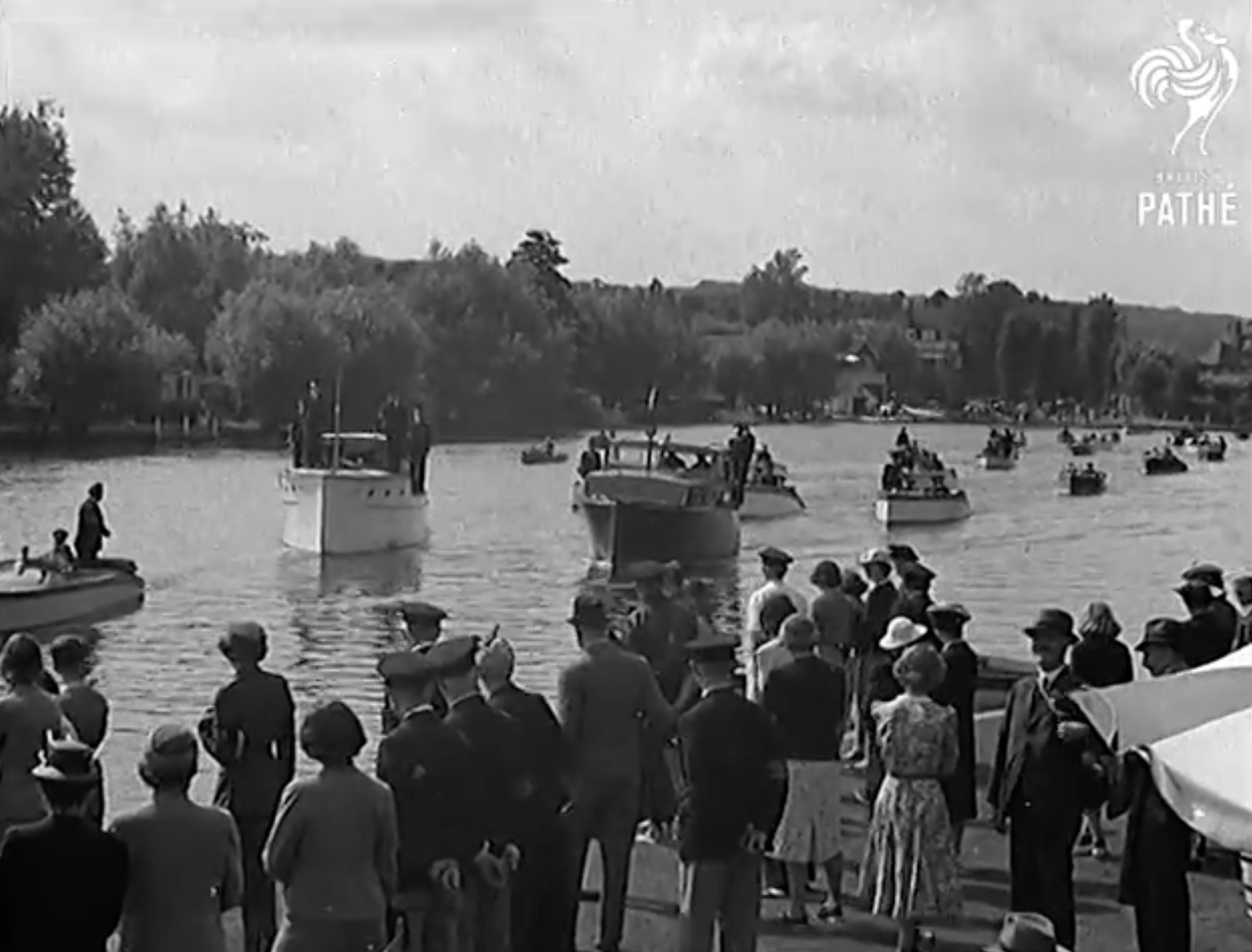 Home Guard Navy 1940 British Pathe film still showing Upper Thames Patrol review